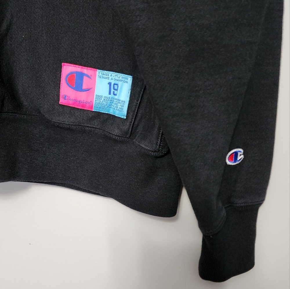 Champion pullover sweatshirt size Small - Picture 2 of 8
